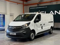 VAUXHALL VIVARO