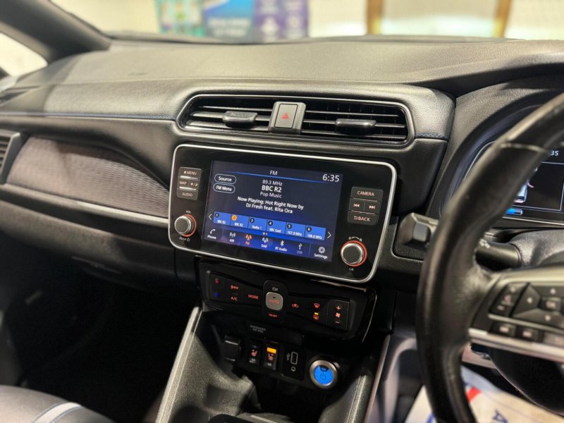 NISSAN LEAF