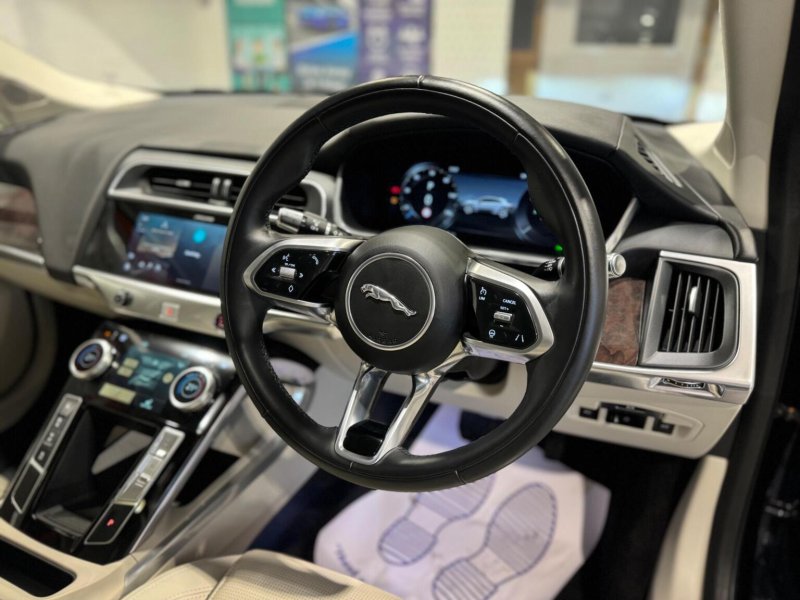 JAGUAR I-Pace
